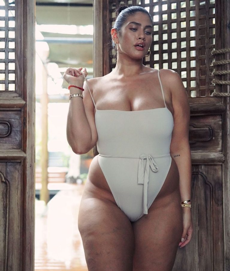Best Plus Size Swimsuits for Large Busts